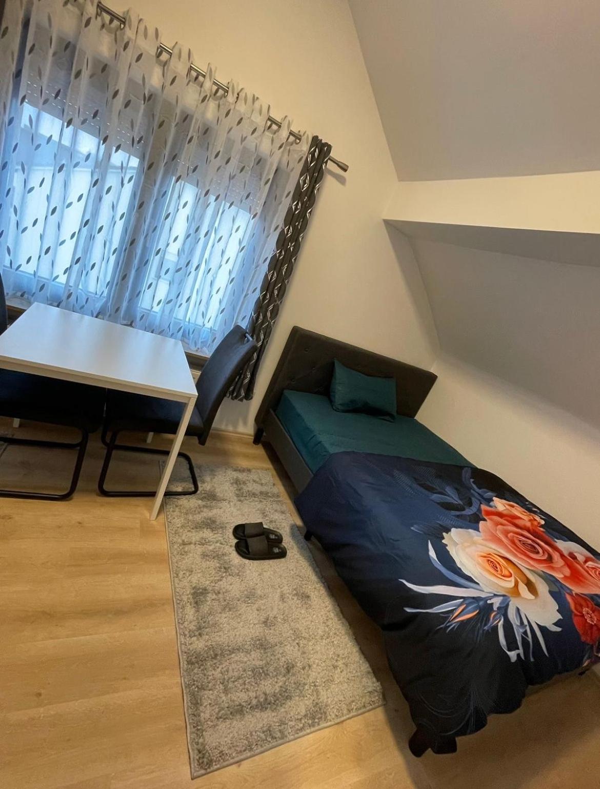 Luis Apartment Ruesselsheim D1 Hassloch  Buitenkant foto