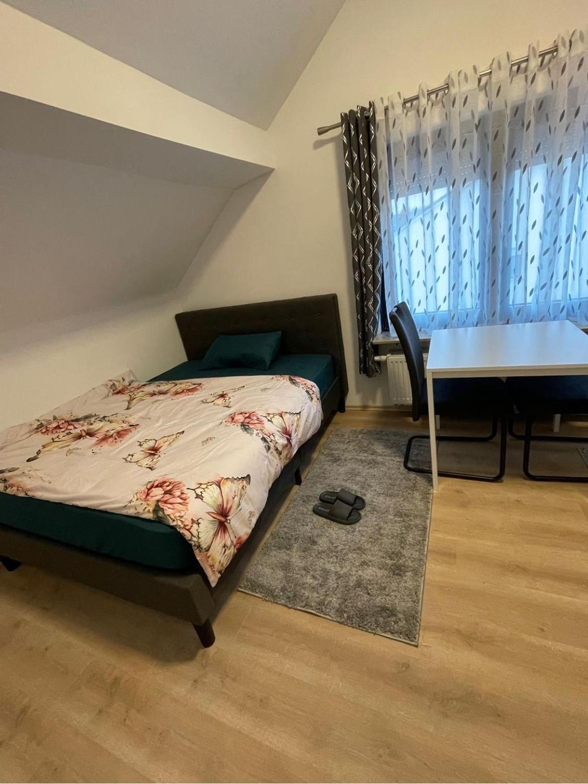 Luis Apartment Ruesselsheim D1 Hassloch  Buitenkant foto