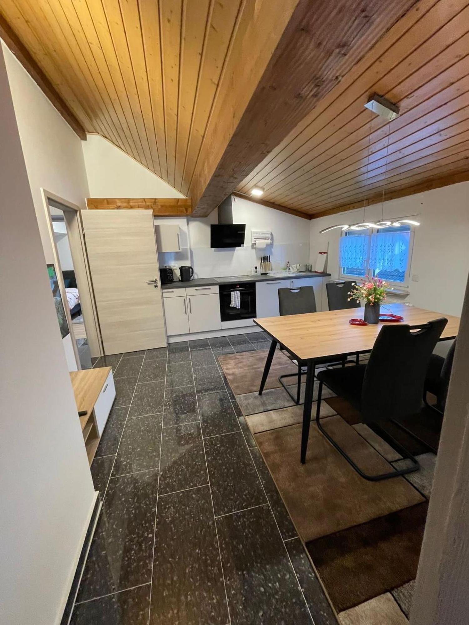 Luis Apartment Ruesselsheim D1 Hassloch  Buitenkant foto